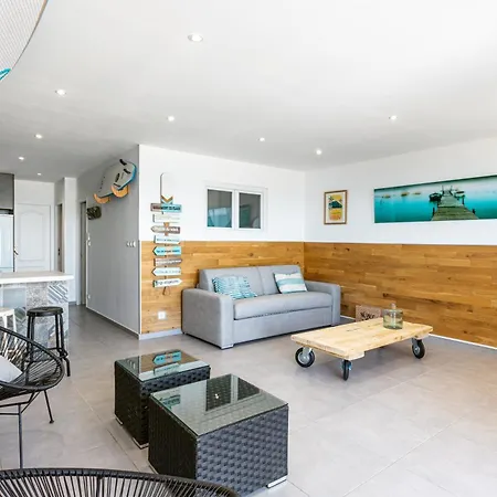 Apartment 1ere Ligne Face A La